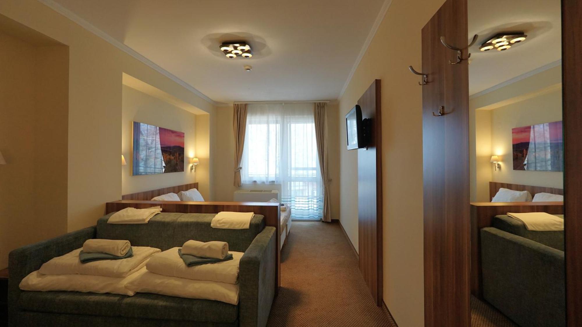 Balaton Colors Beach Hotel Сиофок Екстериор снимка