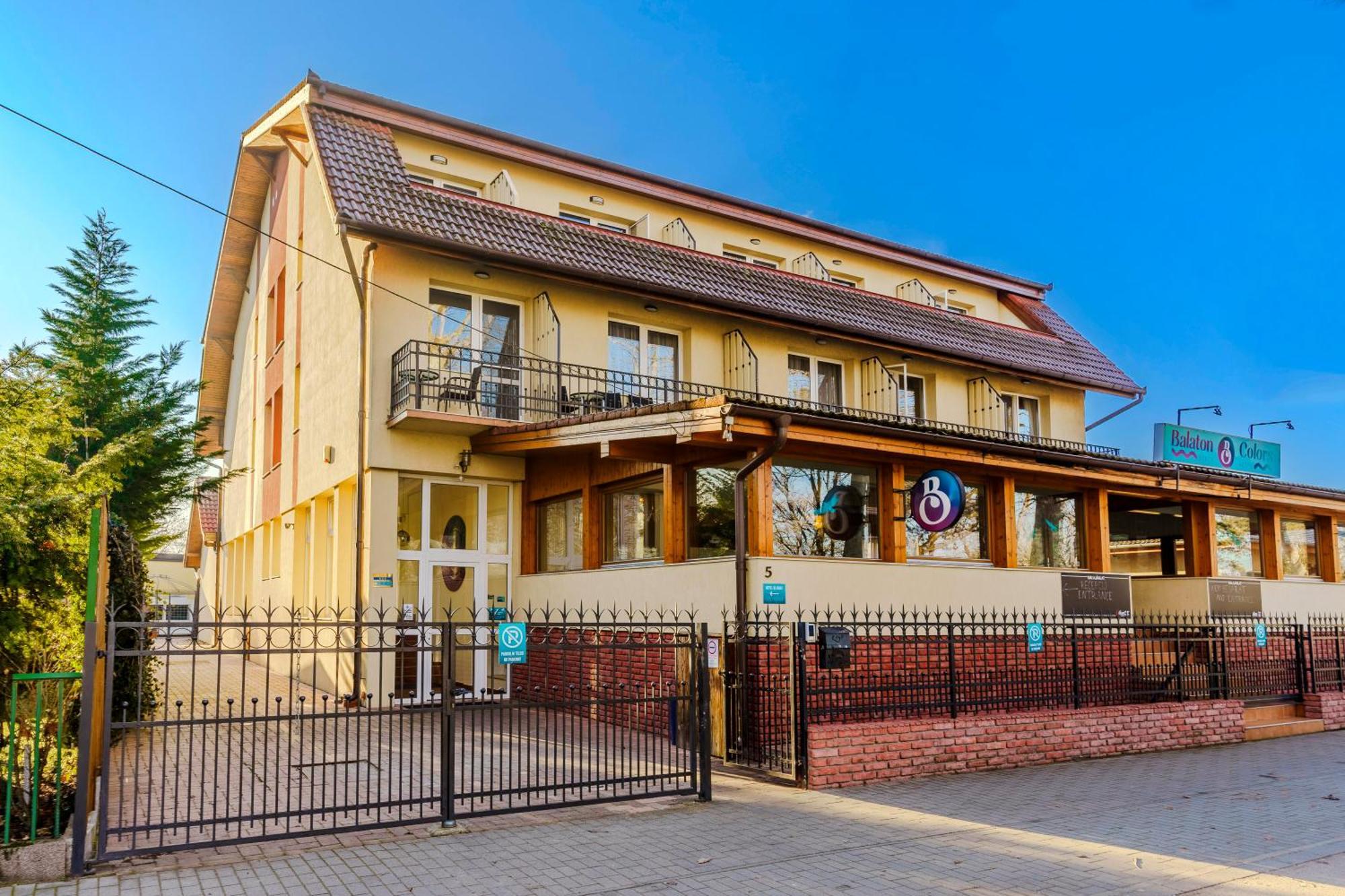 Balaton Colors Beach Hotel Сиофок Екстериор снимка