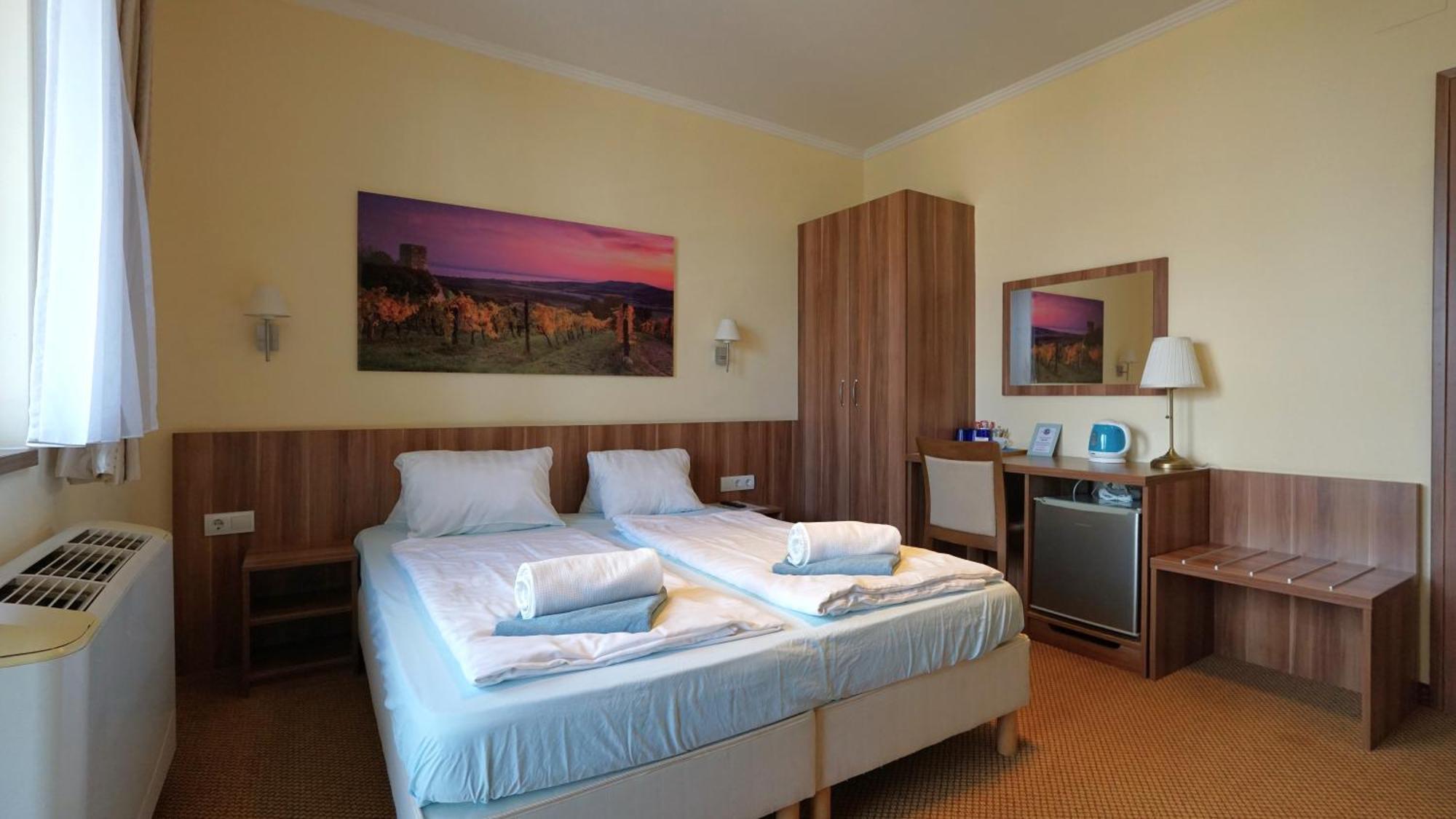 Balaton Colors Beach Hotel Сиофок Екстериор снимка