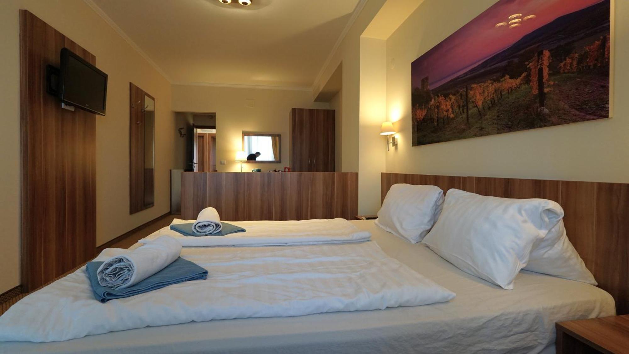 Balaton Colors Beach Hotel Сиофок Екстериор снимка