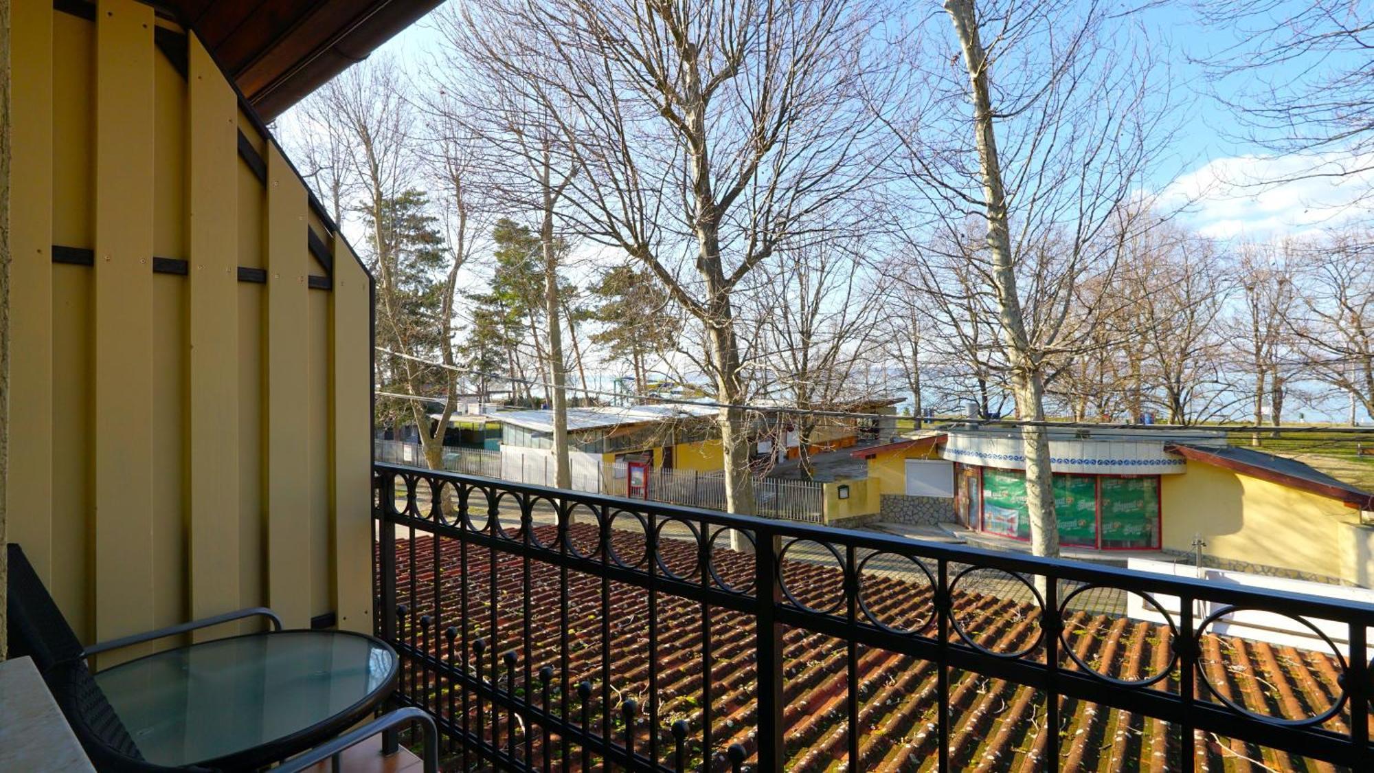 Balaton Colors Beach Hotel Сиофок Стая снимка