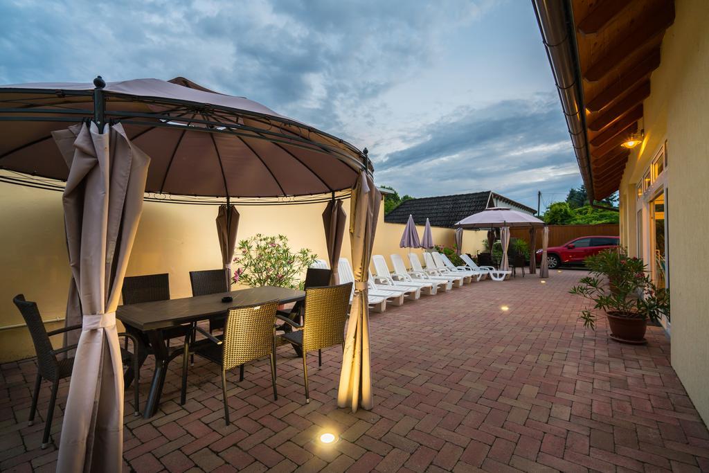 Balaton Colors Beach Hotel Сиофок Екстериор снимка